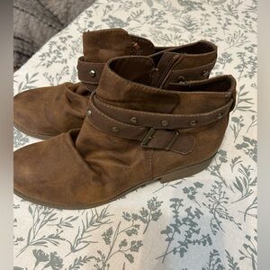 White Mountain Brown Ankle Booties